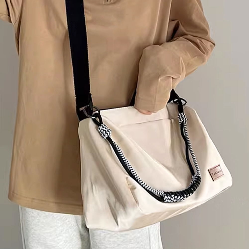 ショルダーバッグ 大容量通勤 斜めがけ  