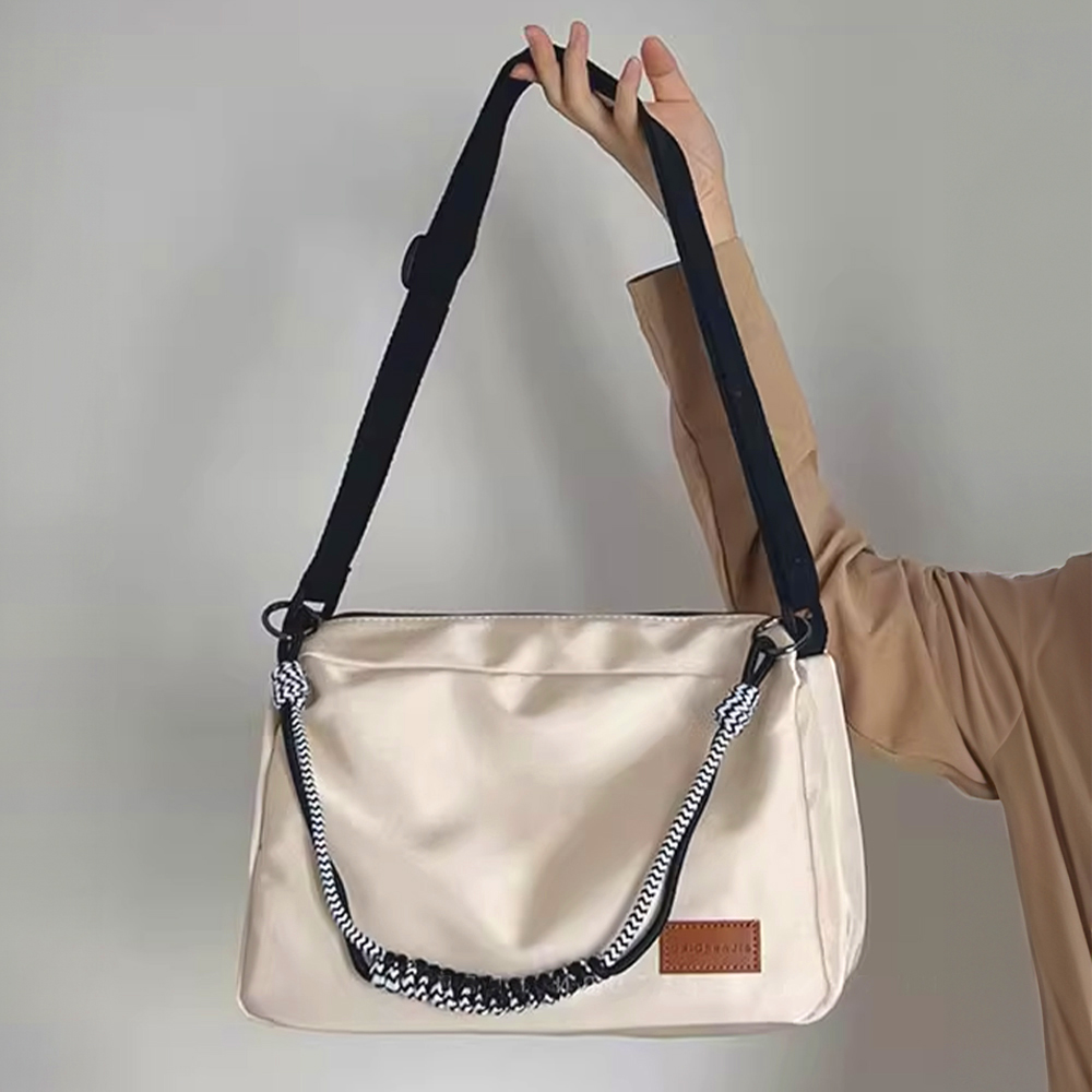 ショルダーバッグ 大容量通勤 斜めがけ  