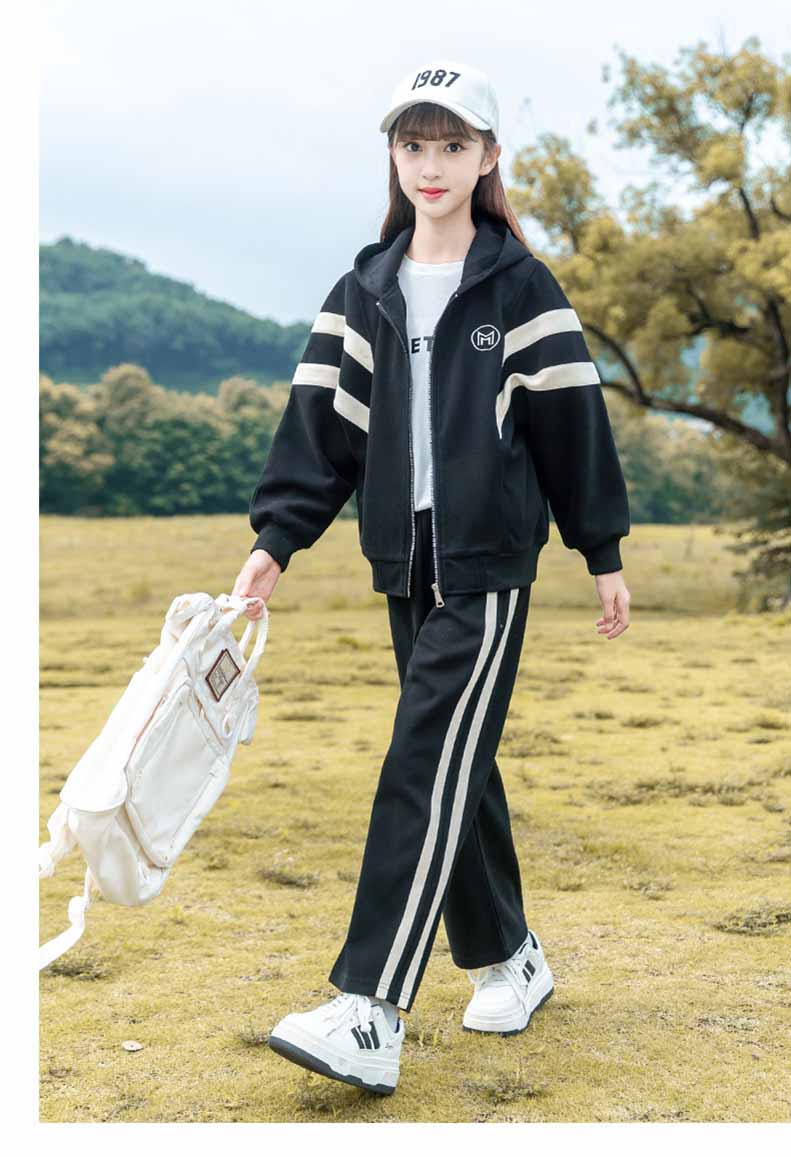 ジャージ 上下 子供服女の子 送料無料 スポーツウェアユニセックス セットアップ ランニングウェア トレーニングウェア イベント ユニフォーム 学園祭 文化祭 