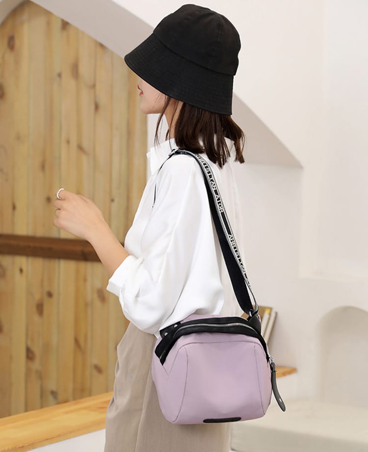 Y バッグ ショルダーバッグ カバン レディース 小さめ ナンバッグ 小さめ 斜めがけ ファスナー 軽量 旅行 ミニバッグ 軽い シンプル ミニショルダー 