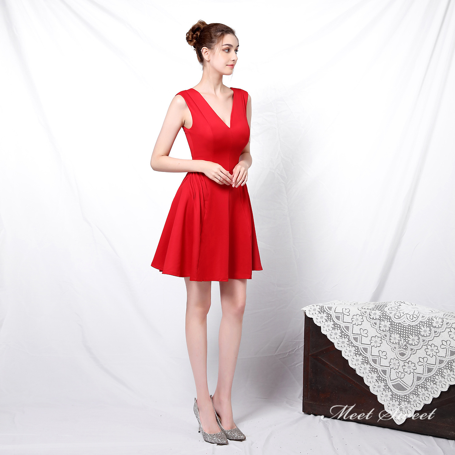 カラードレス ミニドレス 袖なし パーティードレス 結婚式 二次会 ミディアムドレス サテン フォーマルドレス 演奏会 ワンピース ファスナー 発表会 演出 