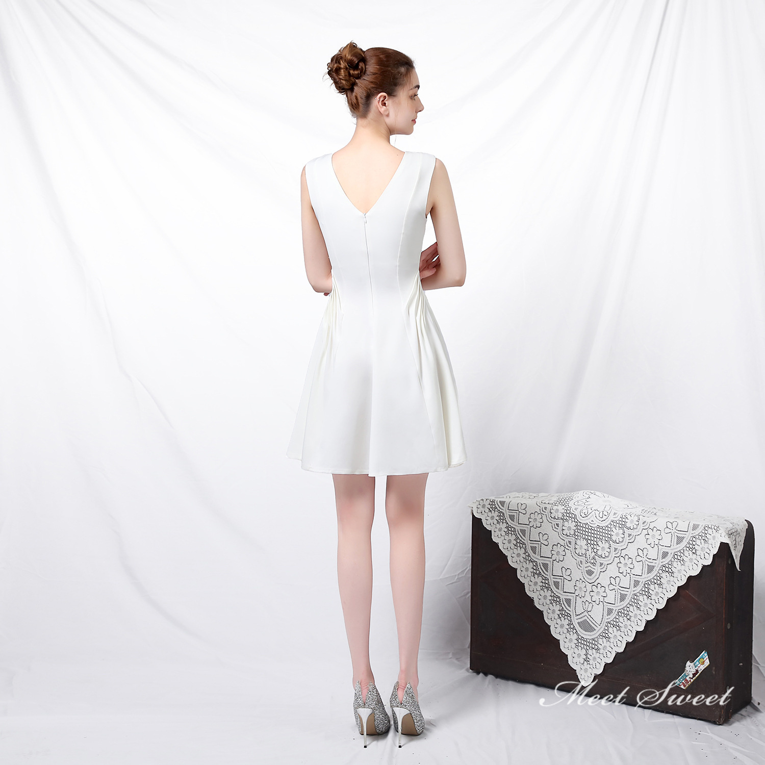 カラードレス ミニドレス 袖なし パーティードレス 結婚式 二次会 ミディアムドレス サテン フォーマルドレス 演奏会 ワンピース ファスナー 発表会 演出 