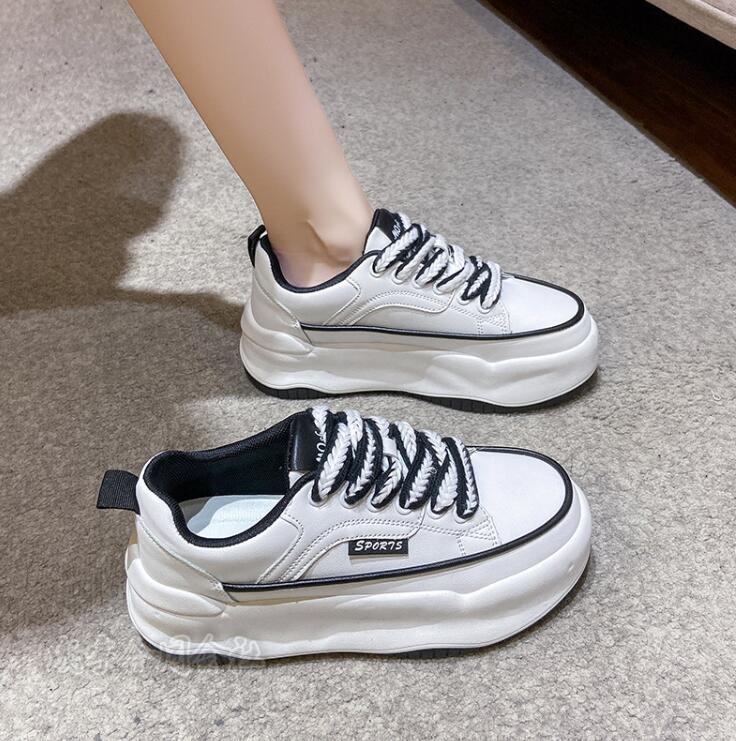 厚底スニーカー レディース ローカットスニーカー スポーツ厚底5.5CM 身長アップ 美脚 歩きやすい 靴 軽量 通勤 疲れない おしゃれ 通学 