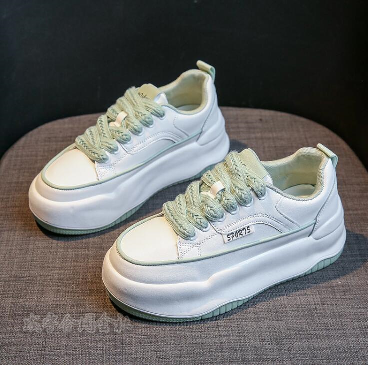 厚底スニーカー レディース ローカットスニーカー スポーツ厚底5.5CM 身長アップ 美脚 歩きやすい 靴 軽量 通勤 疲れない おしゃれ 通学 