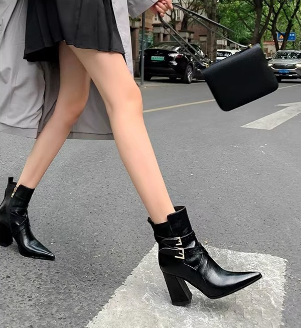 ショートブーツレディース 美脚 8CM太ヒール 秋冬 疲れにくい スエード スムース 小さいサイズ 大きいサイズ 防寒 歩きやすい 