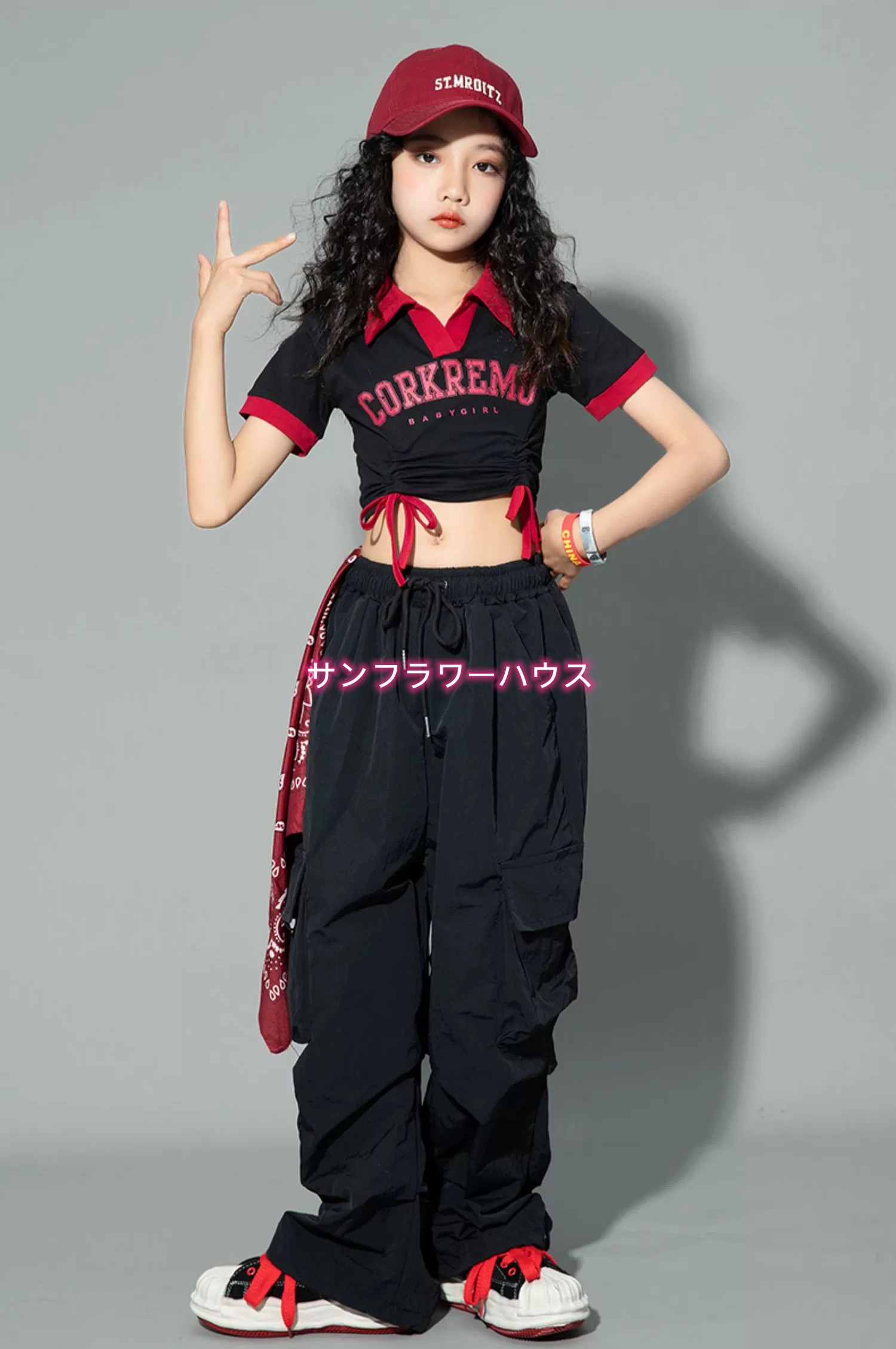 女の子 チアガール カーゴパンツ 黒 キッズダンス衣装 ステージ 肩出し ヒップホップ ヘソ出し トップス タンクトップ 衣装 半袖 夏 ジャズダンス JAZZ 