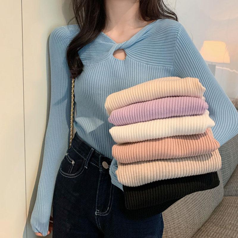 秋限定 ニットトップス 長袖 通勤 Vネック女性のにフィットする無地の女性 ニット きれいめニット 