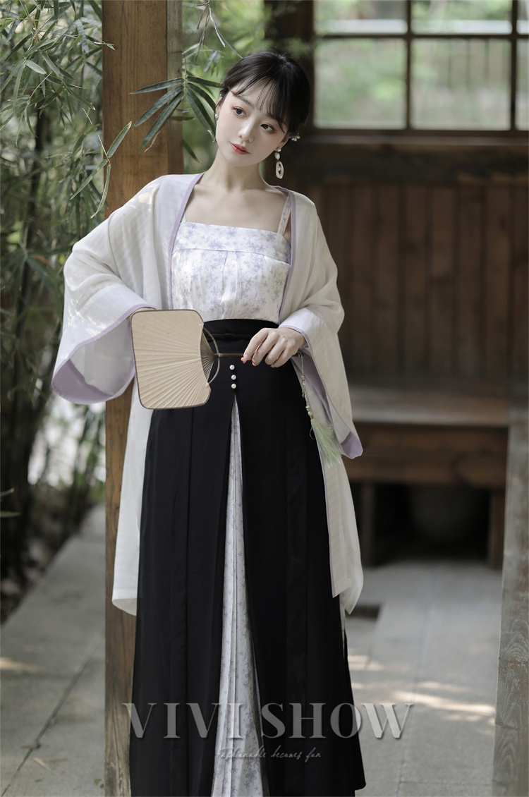 レディース ワンピース ワンピ 肩だし コスチューム風 花柄 個性的 おしゃれ パーティー ロング丈 きれい かわいい 王宮風 イベント 