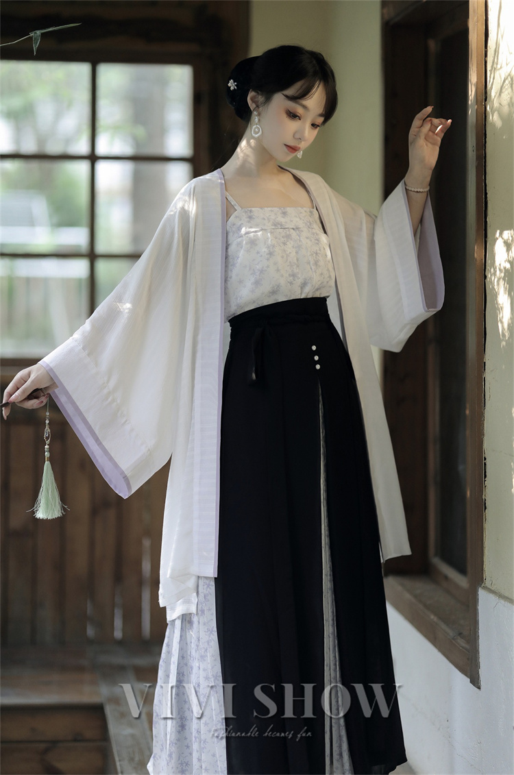 レディース ワンピース ワンピ 肩だし コスチューム風 花柄 個性的 おしゃれ パーティー ロング丈 きれい かわいい 王宮風 イベント 