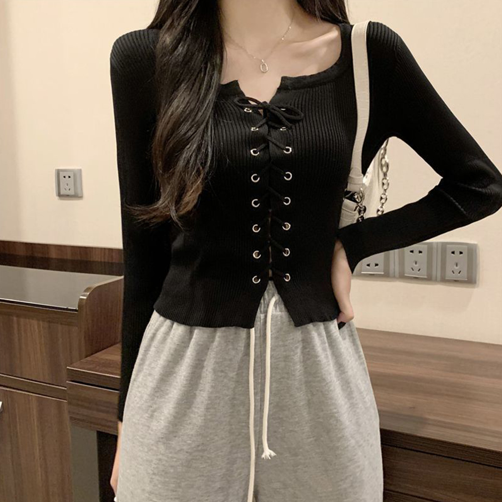 ニットトップス フロントレースアップ秋服 。可  