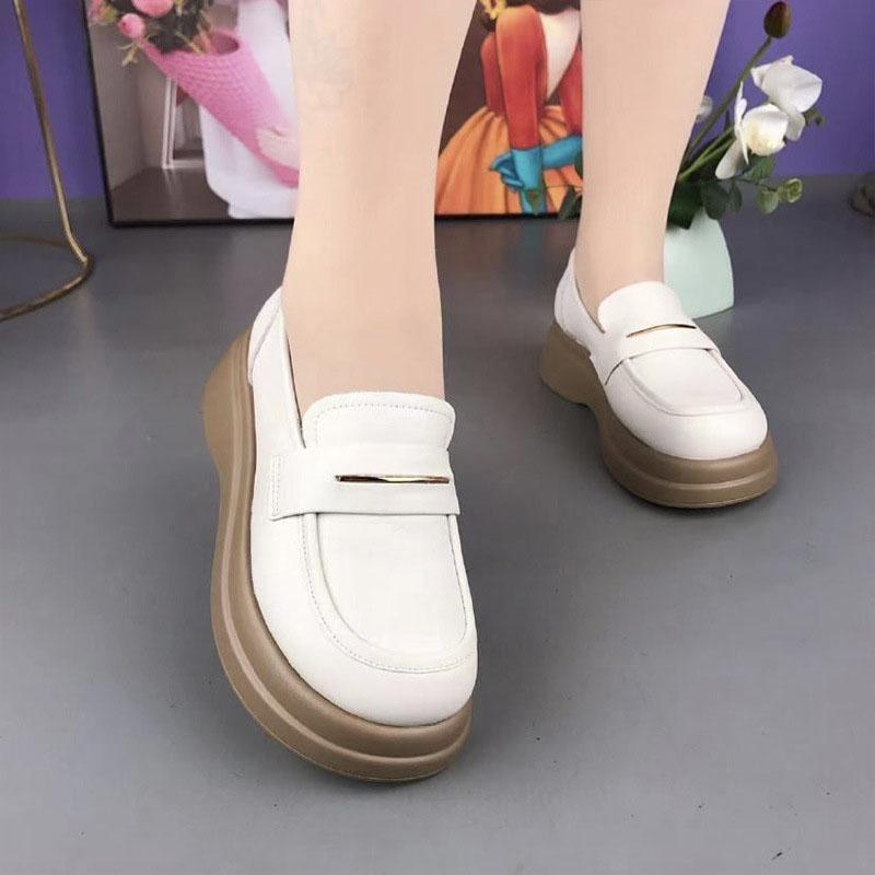 ローファー レディース スリッポン 厚底 柔らかいソール 痛くない 衝撃吸収 走れる モカシン 美脚 日常着用 歩きやすい 滑り止め 通勤 