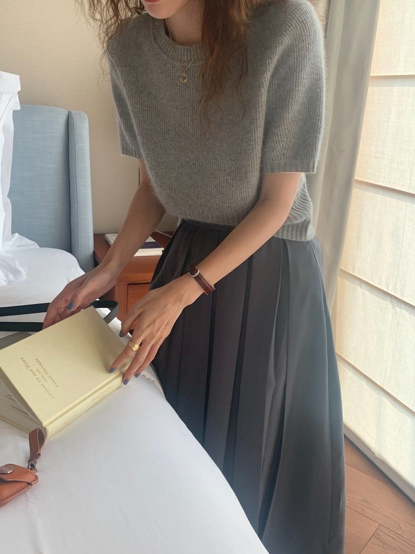 半袖ニット セーター レディース トップス クルーネック 薄手 ショート丈 カジュアル ゆったり 着やせ シンプル 韓国 おしゃれ 