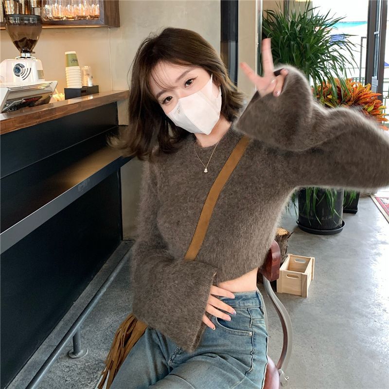 セーター ふわふわ ニット レディース 秋 トップス もこもこ シャギーニット 韓国 ニットトップス カジュアル ショート丈 無地 長袖 