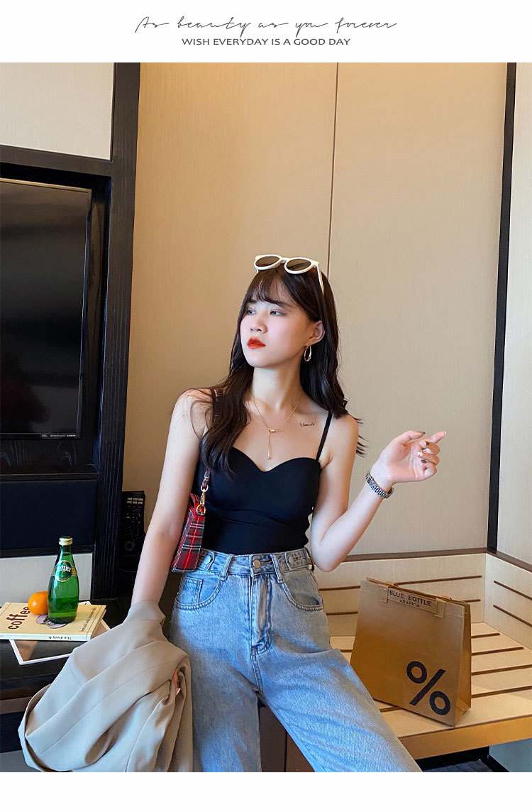 ブラトップ キャミソール ブラキャミ カップ付き シームレス インナー オシャレ ルームウェア 軽量 レディース ノンワイヤー 美胸 シンプル 美背 