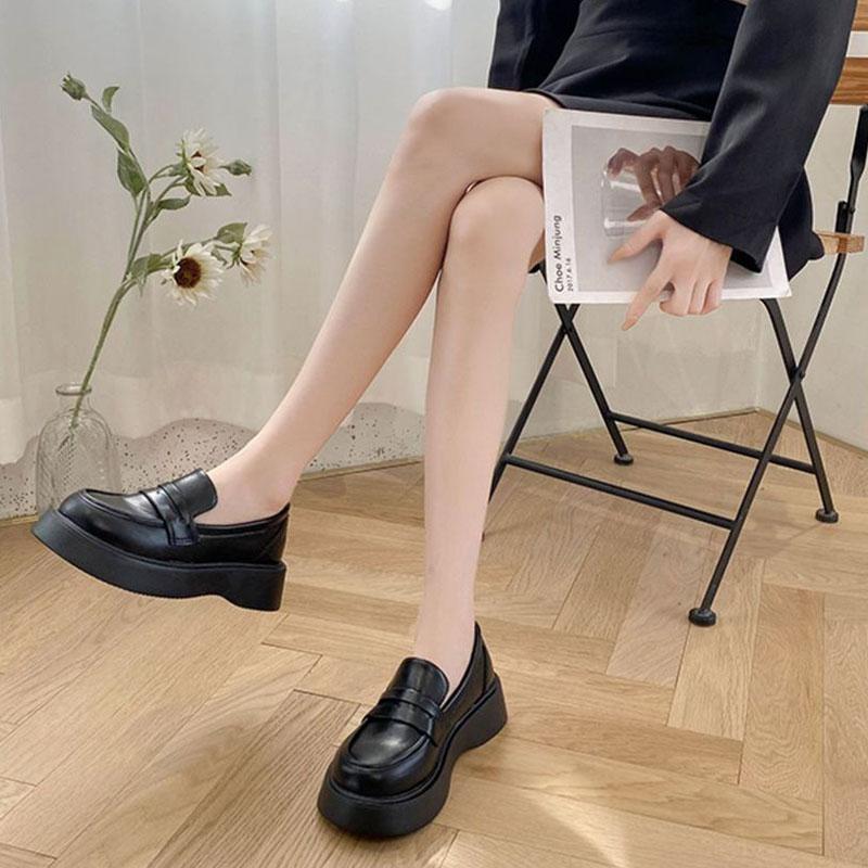 ローファー レディース スリッポン 厚底 柔らかいソール 痛くない 滑り止め 衝撃吸収 歩きやすい 美脚 走れる 通勤 モカシン 日常着用 