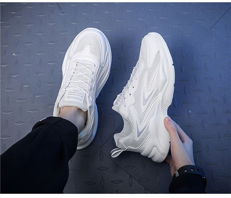 送料無料 メンズ スニーカー スポーツカジュアル ランニングウォーキング トレーニング 軽量 滑り止め 歩きやすい 疲れにくい 紳士靴 