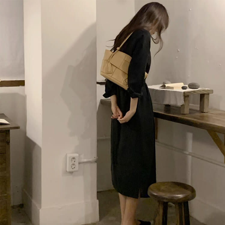 ワンピース レディース 長袖 シャツワンピース ミモレ丈 Vネック シンプル オープンエレ無地 おしゃれ スリット ウエストマーク 
