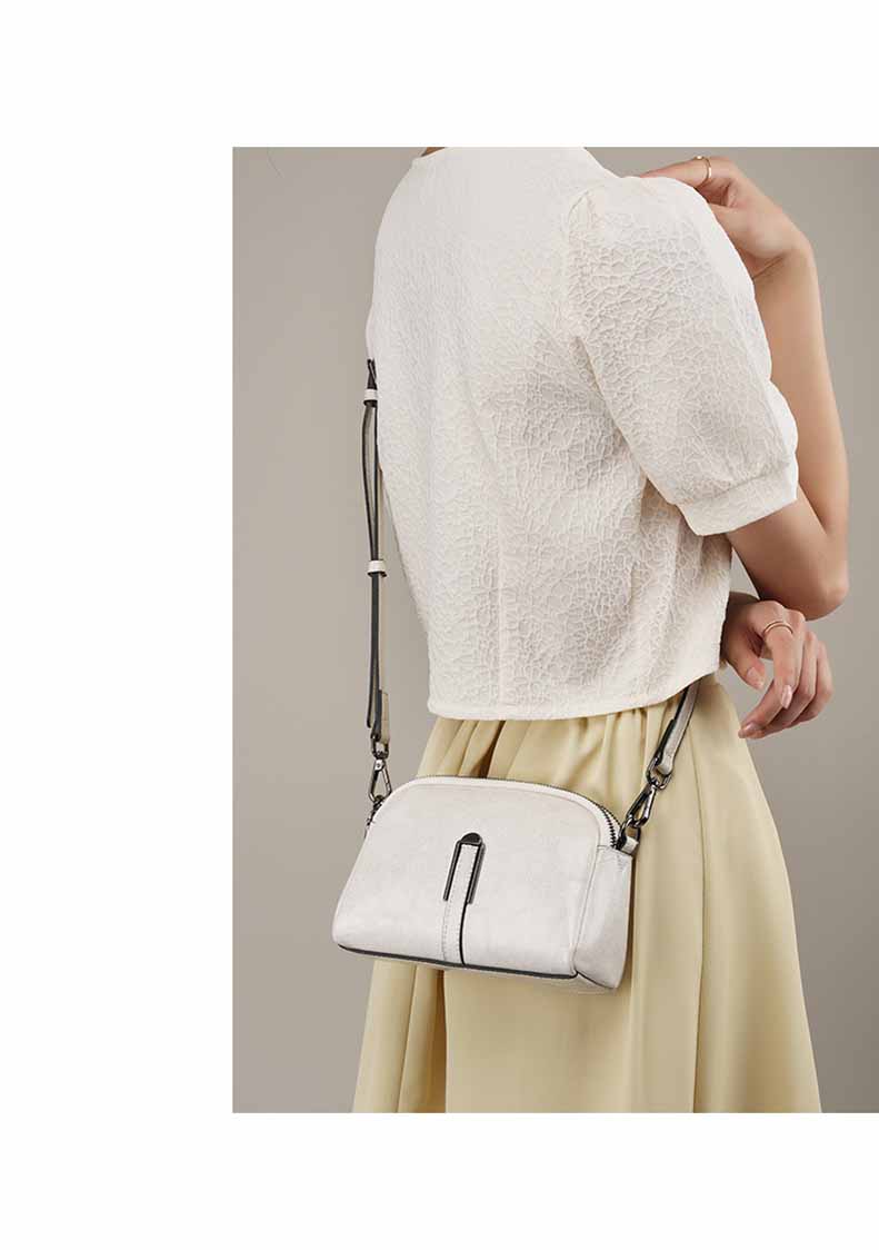 。 バッグショルダーバッグミニバッグ レザー2WAY 斜め掛けバッグレディース ハンドバッグ 旅行通勤シンプル 軽量 小さめ鞄 プレゼント バック 