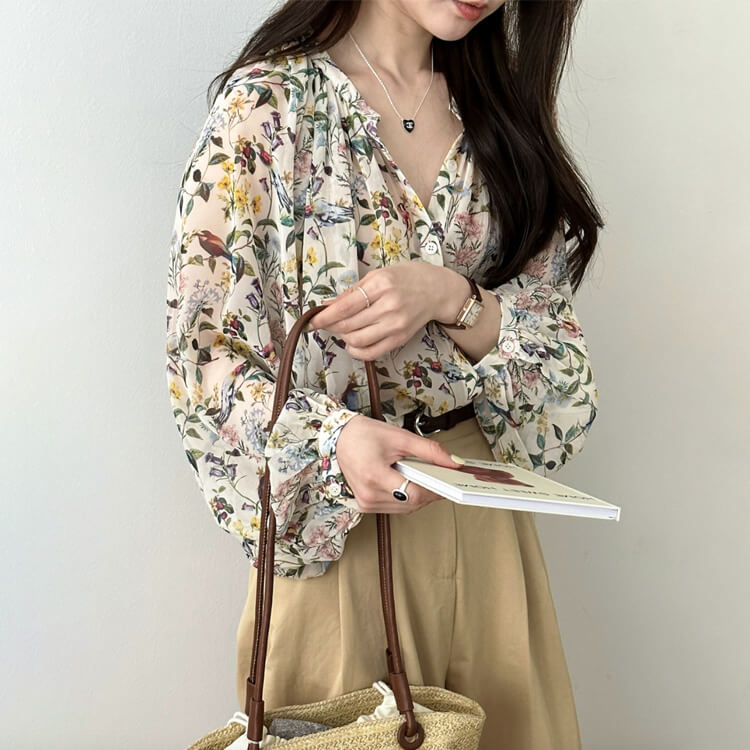 ブラウス レディース 韓国 長袖 トップス 花柄 ボタニカル バルーンスリーブ ギャザー レトロ ボヘミアン シフォン ノーおしゃれ 