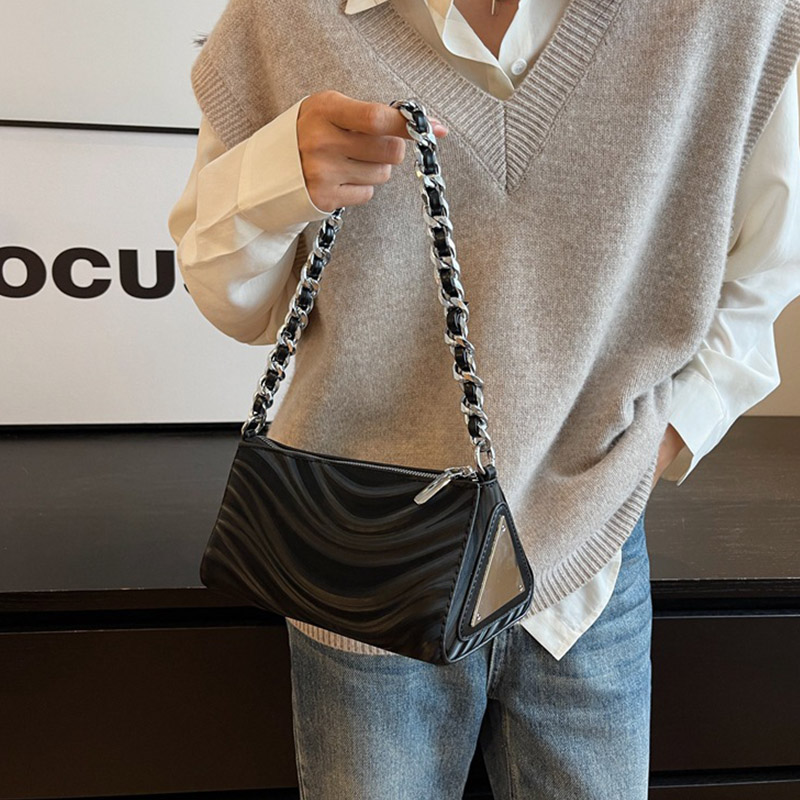 バッグ レディース ハンドバッグ ショルダーバッグ 無地 個性的 オシャレ 綺麗 秋 女性 ギフト 