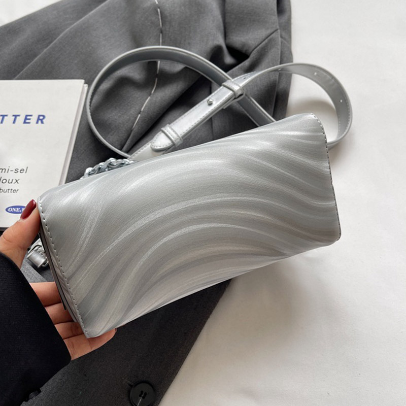 バッグ レディース ハンドバッグ ショルダーバッグ 無地 個性的 オシャレ 綺麗 秋 女性 ギフト 