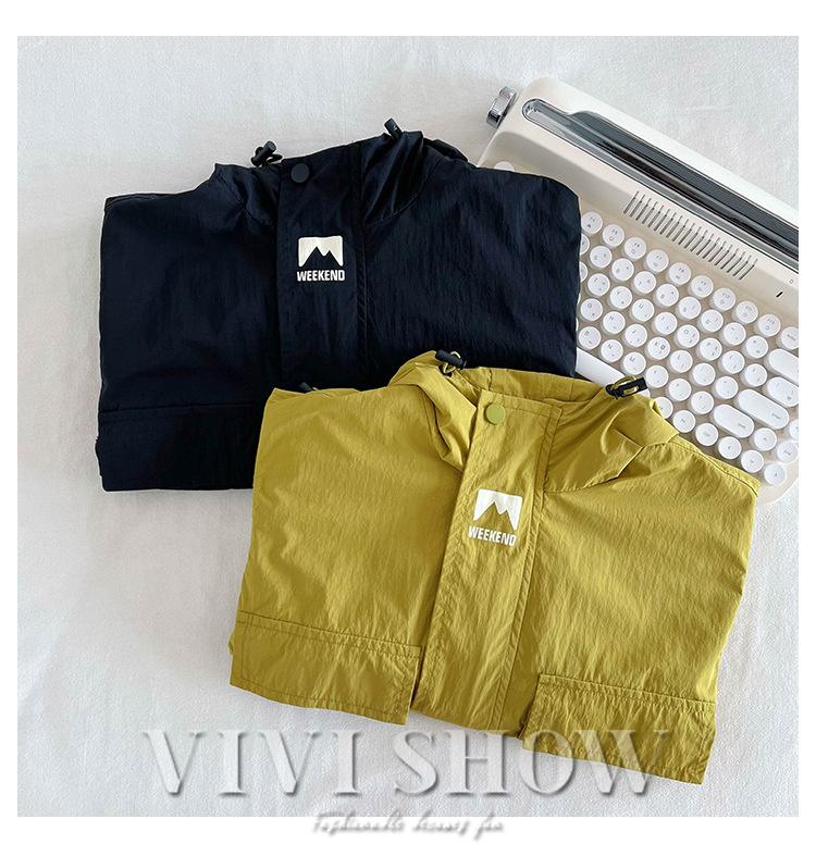 キッズ アウター 長袖 トップス ゆったり 動きやすい 着やすい 男女兼用 ジップフードつき カジュアル おしゃれ シンプル あわせやすい 