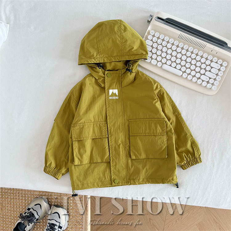 キッズ アウター 長袖 トップス ゆったり 動きやすい 着やすい 男女兼用 ジップフードつき カジュアル おしゃれ シンプル あわせやすい 