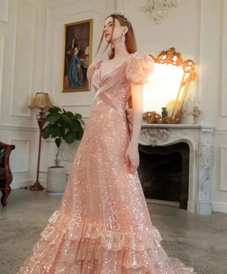 新作 ピンク系ドレス ウェディングドレス エンパイア 二次会 花嫁ドレス イブニングドレス 成人式 大きいサイズ 演奏会 カラードレス 