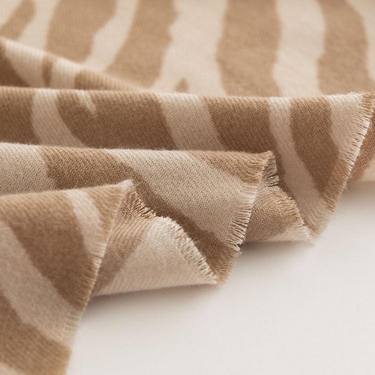 ストール レディース ゼブラ柄 カシミヤ タッチ 大判 プレゼント 防寒 ひざ掛け おしゃれ 肩掛け かわいい ギフト ショール 秋冬 おしゃれ 