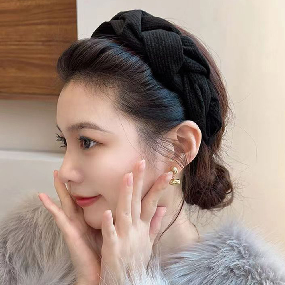 カチューシャ ツイスト ヘアアクセサ。可  