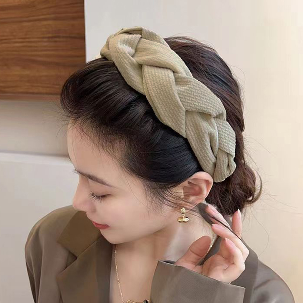 カチューシャ ツイスト ヘアアクセサ。可  