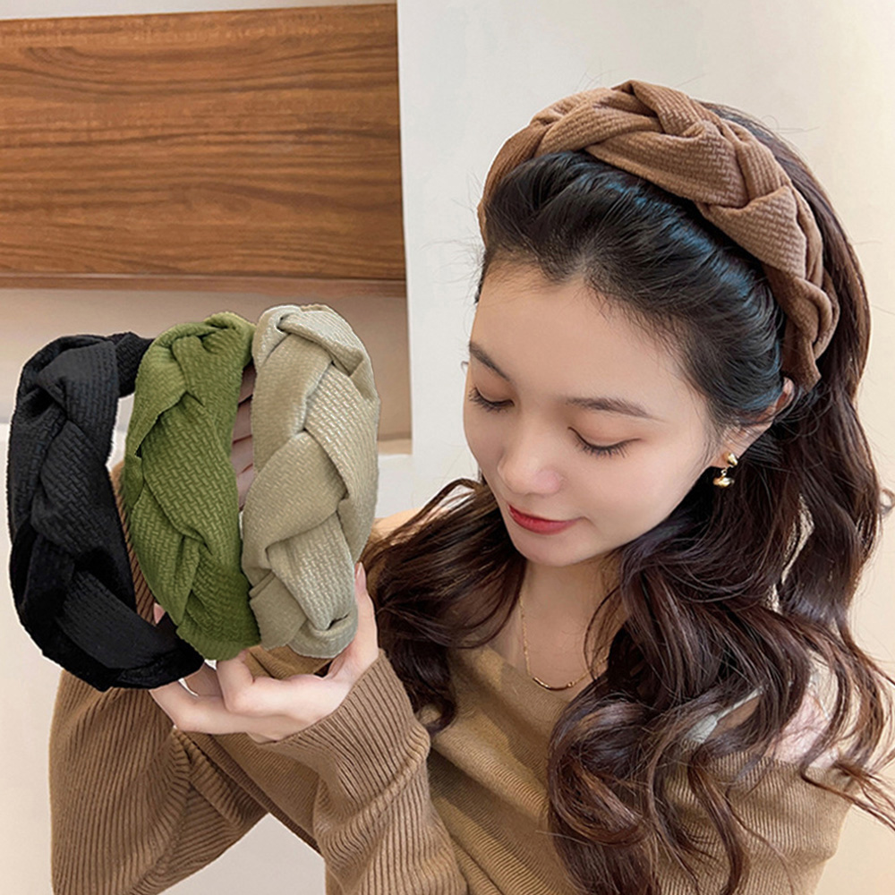 カチューシャ ツイスト ヘアアクセサ。可  