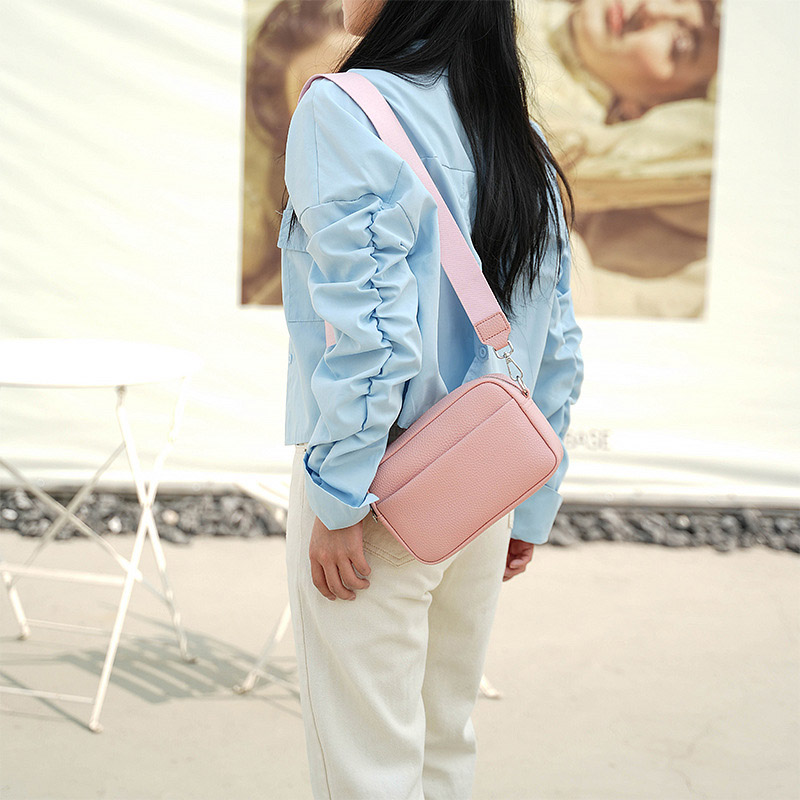 女性 トートバッグ 肩掛け バッグ ハンドバッグ 個性的 撥水加工 耐磨耗 通学 韓国風 キレイめ 耐久 