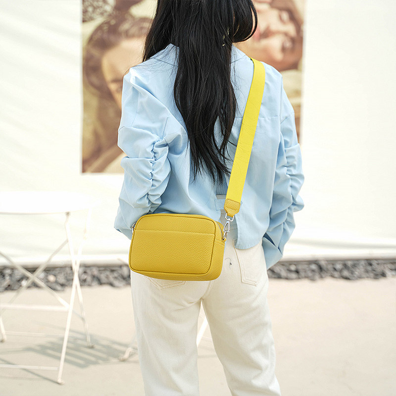 女性 トートバッグ 肩掛け バッグ ハンドバッグ 個性的 撥水加工 耐磨耗 通学 韓国風 キレイめ 耐久 