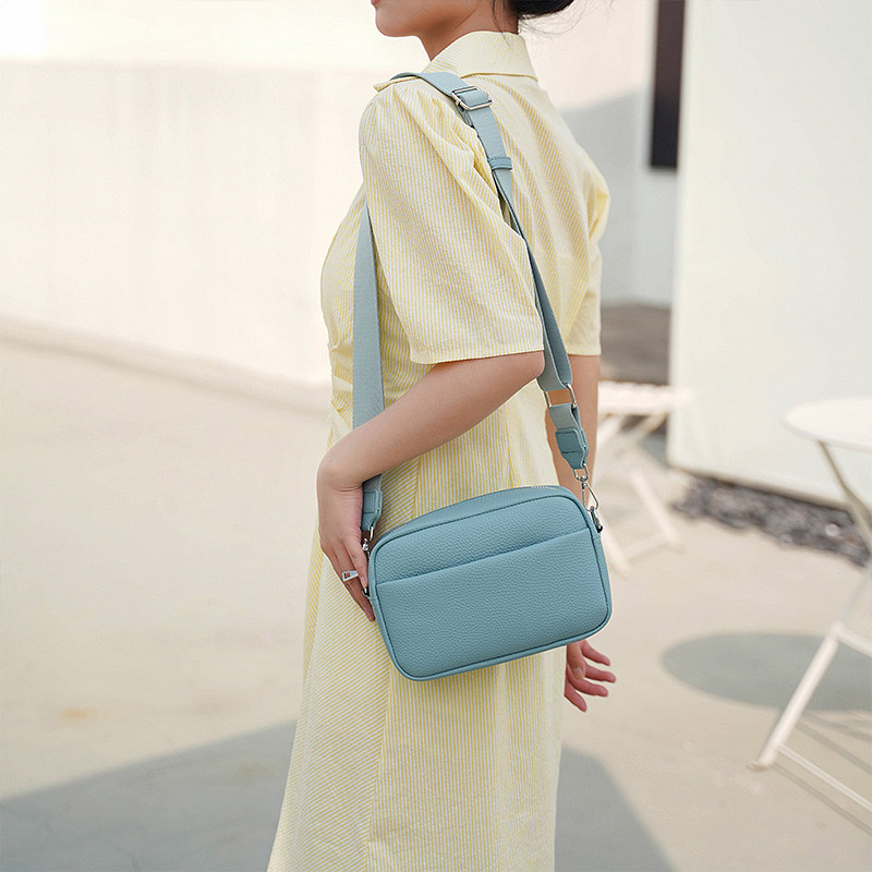 女性 トートバッグ 肩掛け バッグ ハンドバッグ 個性的 撥水加工 耐磨耗 通学 韓国風 キレイめ 耐久 