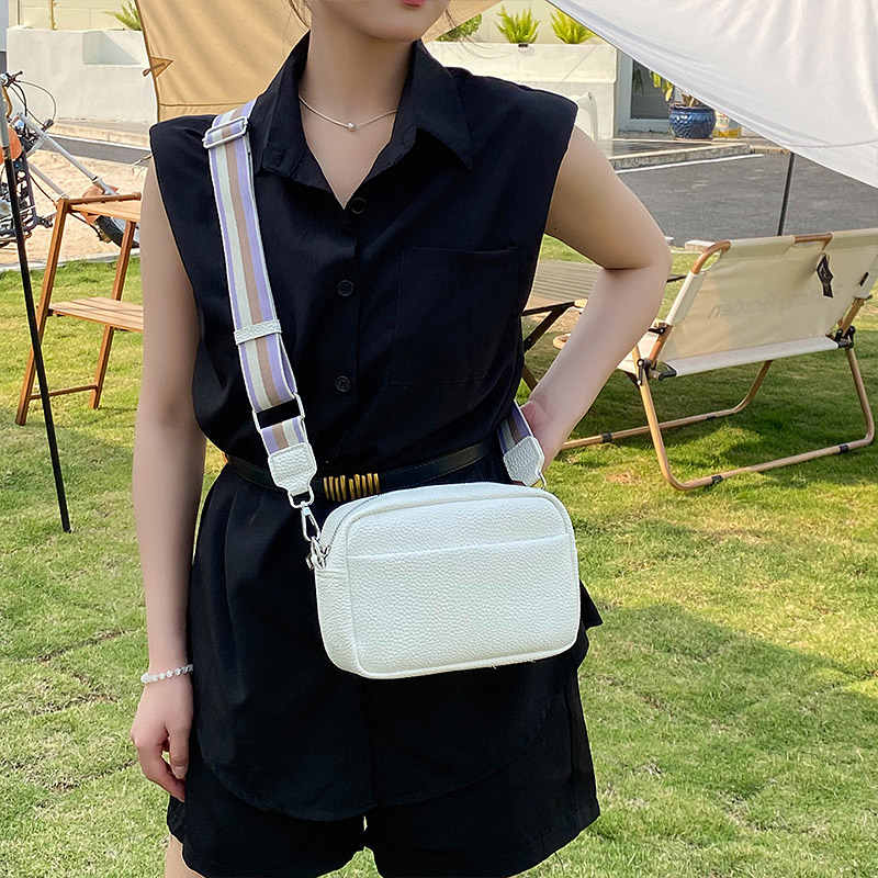 女性 トートバッグ 肩掛け バッグ ハンドバッグ 個性的 撥水加工 耐磨耗 通学 韓国風 キレイめ 耐久 