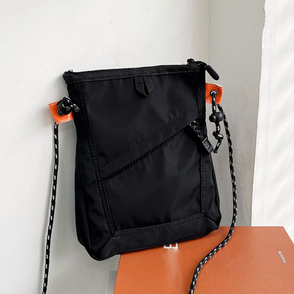 ミニショルダーバッグ軽量ナイロンバッグ 。可  