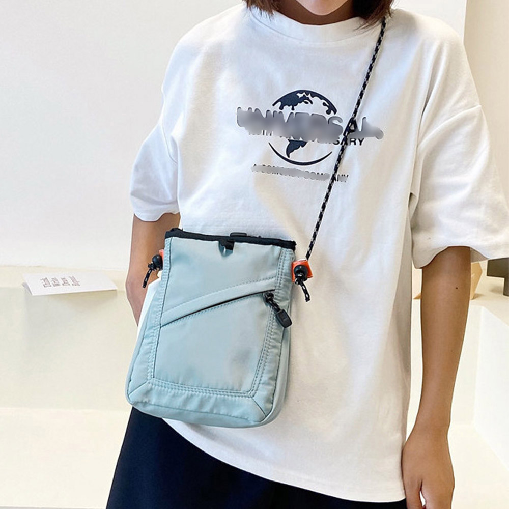 ミニショルダーバッグ軽量ナイロンバッグ 。可  