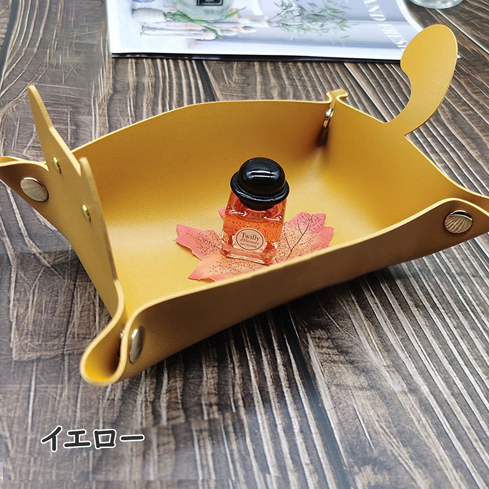 ねこ トレイ レザートレイ 猫 PU レザー 双面革 メイクトレイ 財布 ジュエコイン 収納トレイ 猫好き携帯電話 コイン 鍵 時計 キー 整理 折りたたみ CAT 