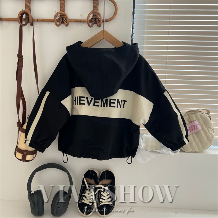 キッズ アウター 長袖 トップス ゆったり ジップフードつき シンプル かわいい おそろい カジュアル おしゃれ 着やすい 動きやすい あわせやすい 