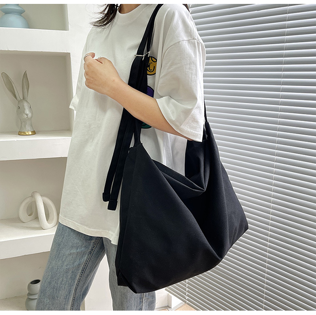 100円OFFクーポン配布中 トートバッグ レディース 大容量トートバッグ キャン ショルダーバッグ 大きめ バッグ おしゃれ 軽量 軽い A4 シンプルトート 