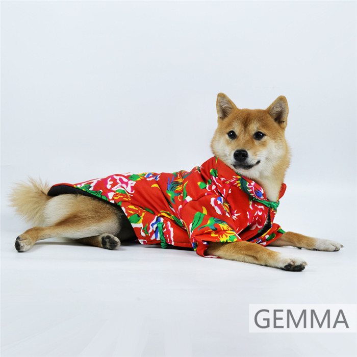 犬服 チャイナ東北風 花柄 グリーン レッド ドッグウェア 犬の服 猫服 春節 小中型犬 ペットウェア 暖かい 可愛い いぬ 