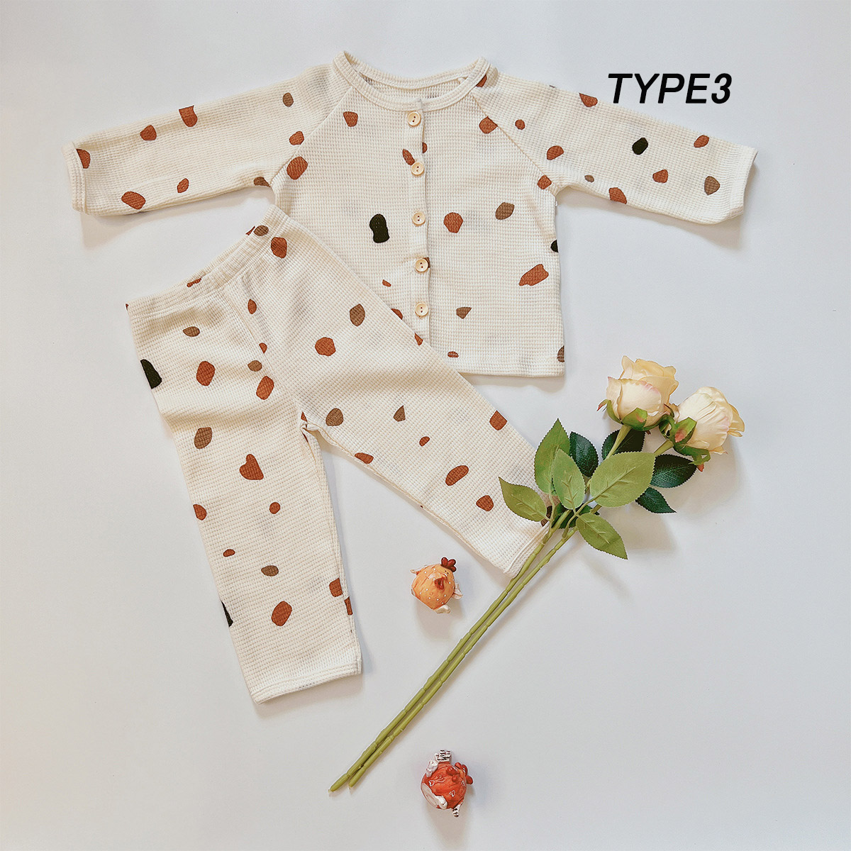 キッズ パジャマ セットアップ 上下セット ワッフル 総柄 ナイトウェア 女の子 2点セット プリント 長袖 男の子 ベビー 子供服 パジャマ ベビー服 部屋着 こども