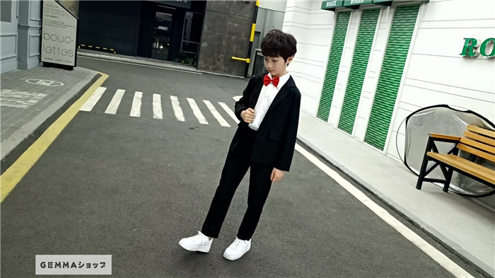 子供スーツ 男の子 3点セット フォーマルスーツ ジャケット シャツ パンツ 中小学生 卒業式 発表会 七五三 入学式 ブラック 