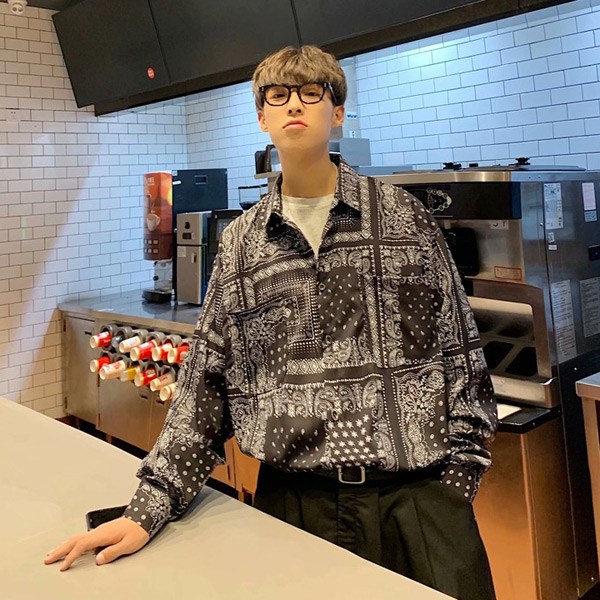 あり 柄シャツ ペイズリー柄 バンダナ柄 長袖 黒 衣装 個性的 春服秋服 ダンス トップス ヒップホップ 韓国ファッション シャツ ブラック 大きいサイズ 