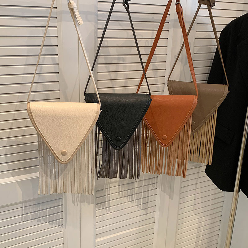 肩掛けバッグ レディース トートバッグ タッセル 個性的 オシャレ 秋 撥水 ギフト 耐久性プレゼント 