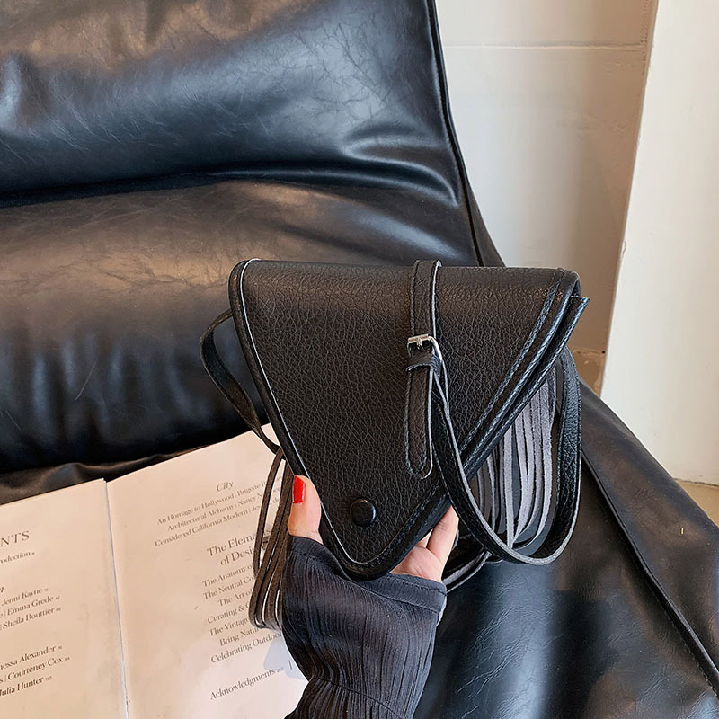 肩掛けバッグ レディース トートバッグ タッセル 個性的 オシャレ 秋 撥水 ギフト 耐久性プレゼント 