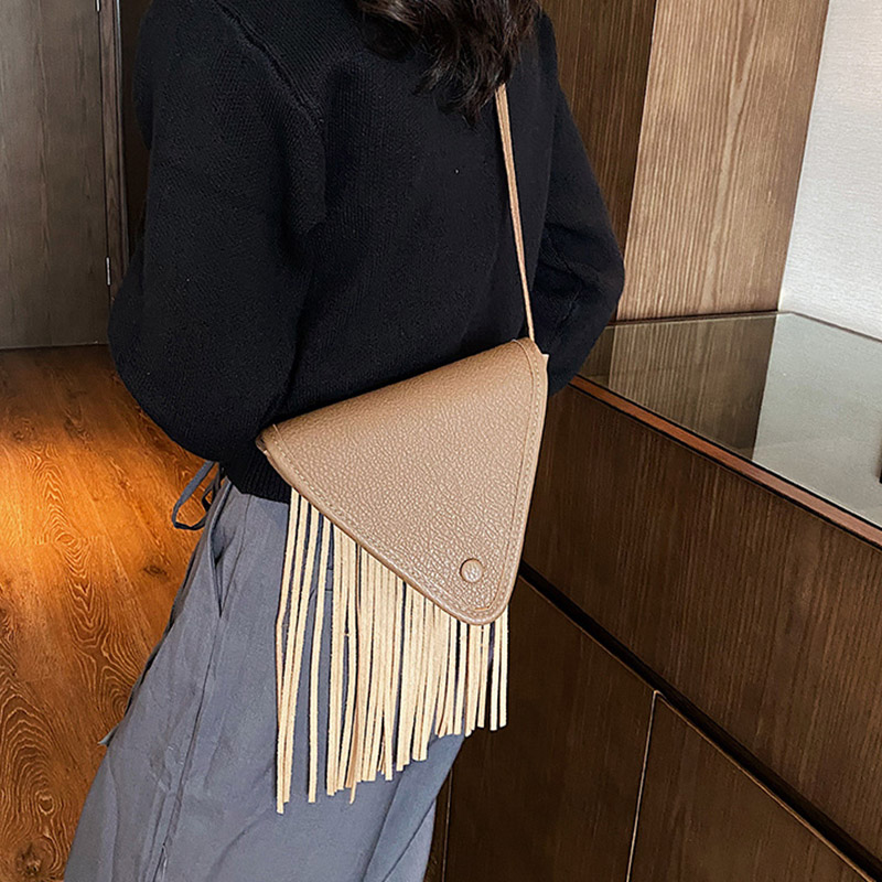 肩掛けバッグ レディース トートバッグ タッセル 個性的 オシャレ 秋 撥水 ギフト 耐久性プレゼント 