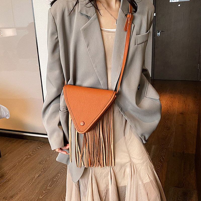 肩掛けバッグ レディース トートバッグ タッセル 個性的 オシャレ 秋 撥水 ギフト 耐久性プレゼント 