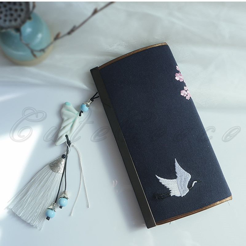 長財布 レディース 綺麗 持ち運びやすい コンパクト 軽量 頑丈 送料無料 上品 プレゼント ファスナー 耐久性 エレレジャー デザイン 記念日 ギフト 